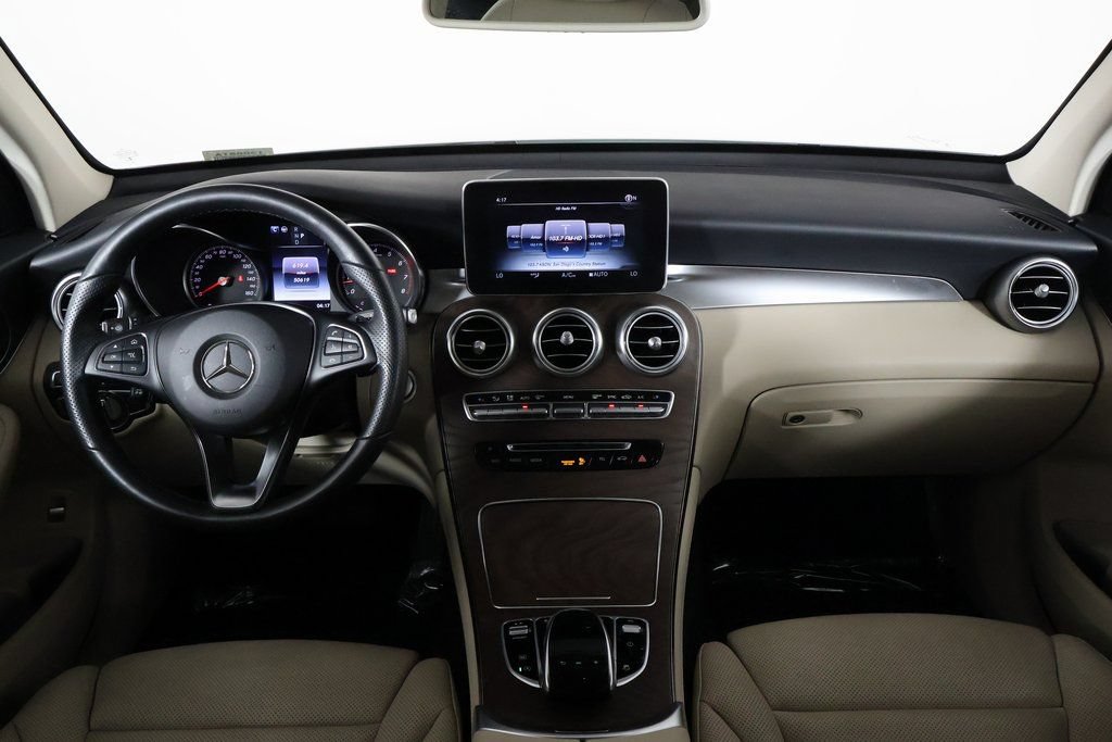 Used 2019 Mercedes-Benz GLC 300 image 8