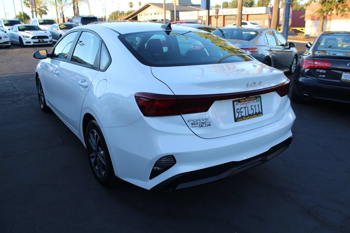 Used 2023 Kia Forte LXS FWD image 5