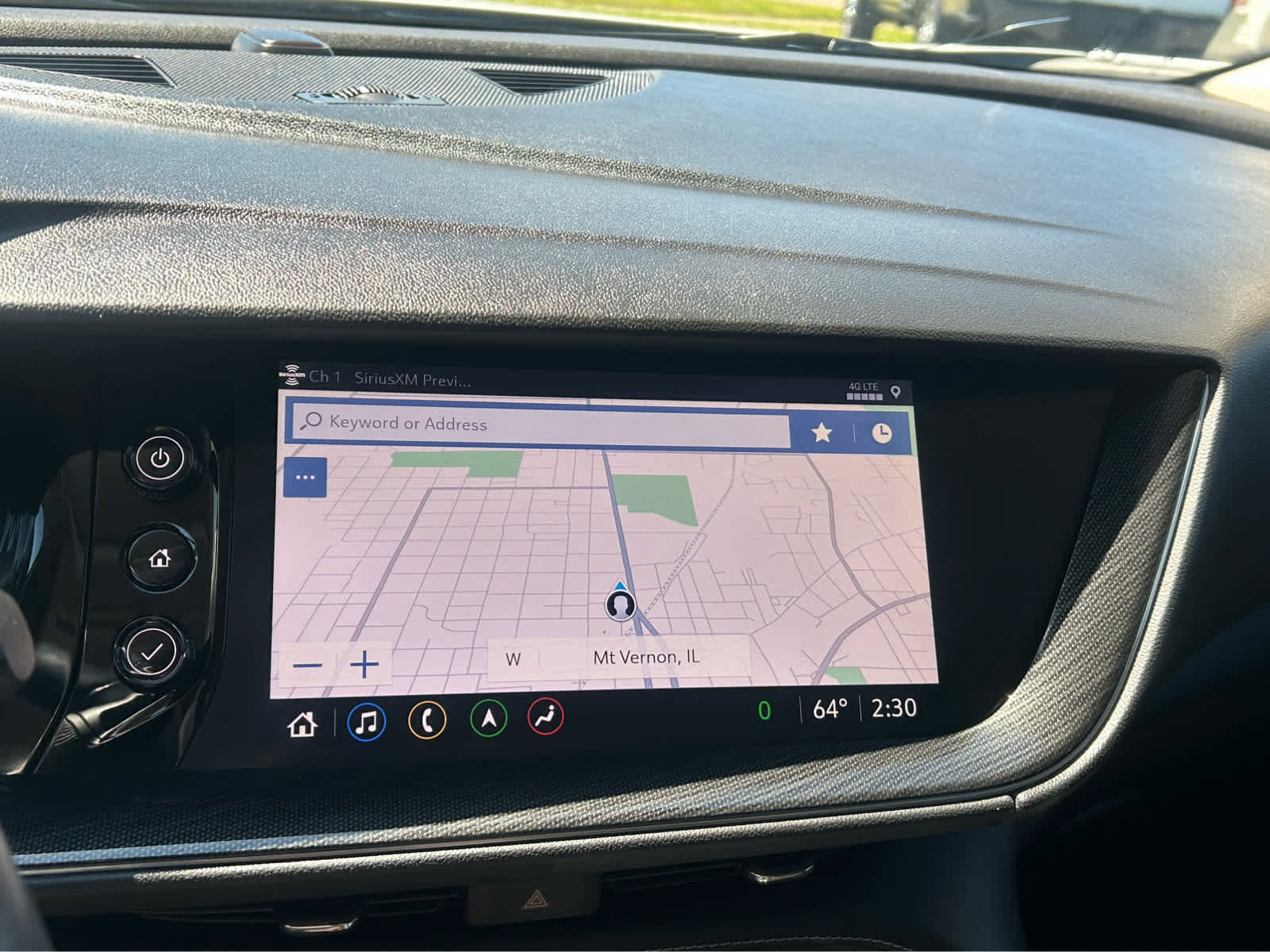 Used 2022 Buick Envision Essence w/ Technology Package I FWD image 41