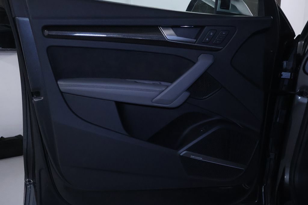 Used 2018 Audi SQ5 Premium Plus w/ S Sport Package image 13