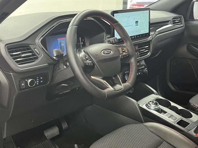 Used 2025 Ford Escape ST-Line w/ Equipment Group 301A FWD image 15