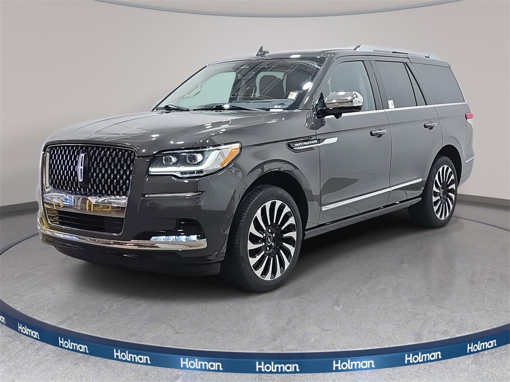 Used 2022 Lincoln Navigator Black Label image 1