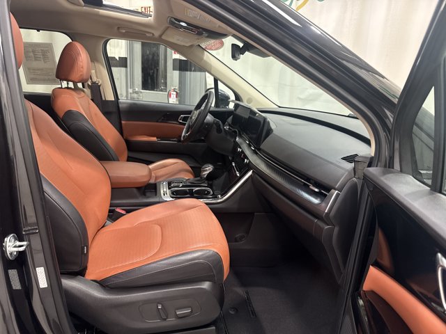 Certified 2024 Kia Carnival SX Prestige FWD image 36