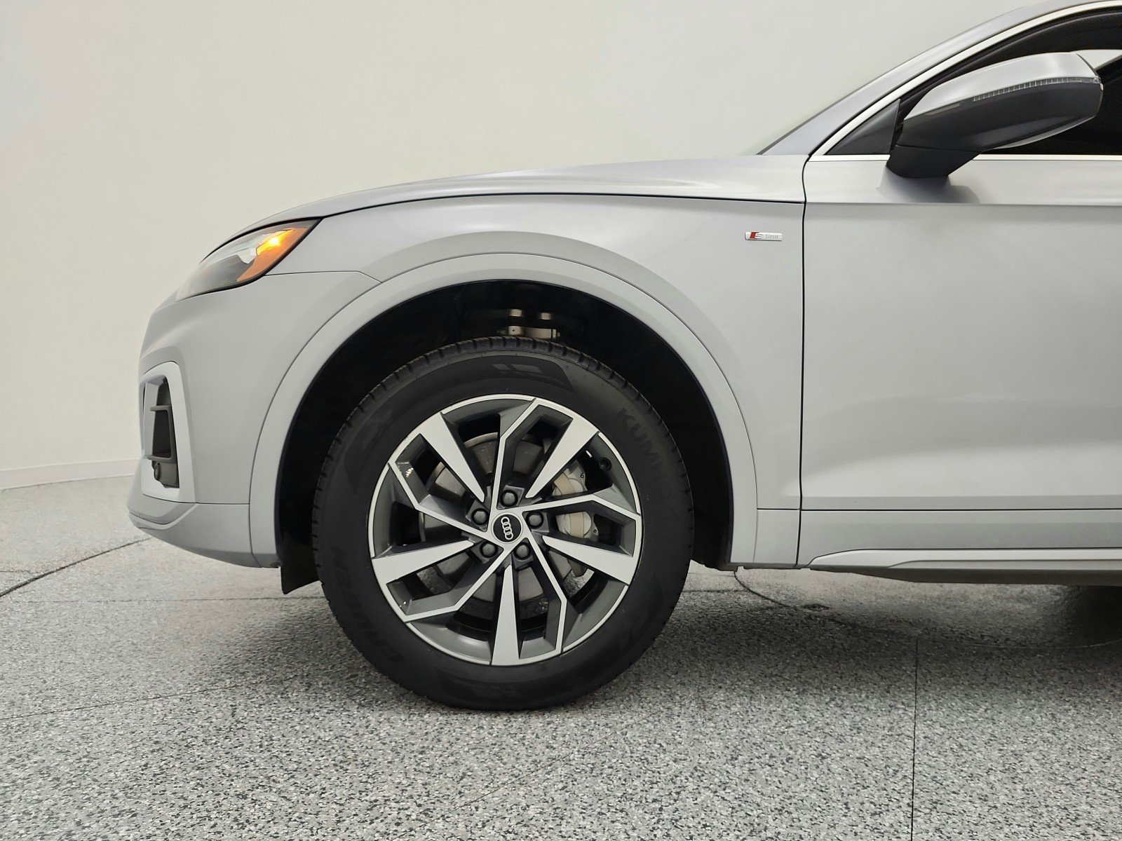 Used 2023 Audi Q5 2.0T Premium w/ Convenience Package AWD/4WD image 18
