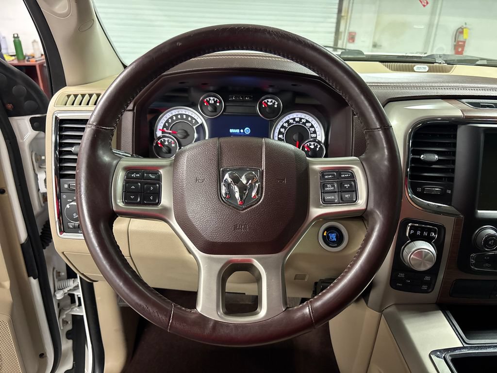 Used 2015 RAM 1500 Laramie w/ Convenience Group AWD/4WD image 31