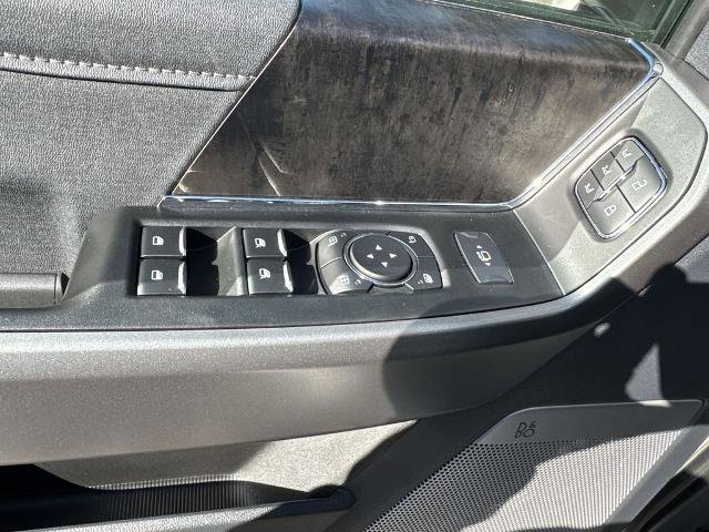 Certified 2025 Ford F350 Lariat w/ Lariat Ultimate Package image 13