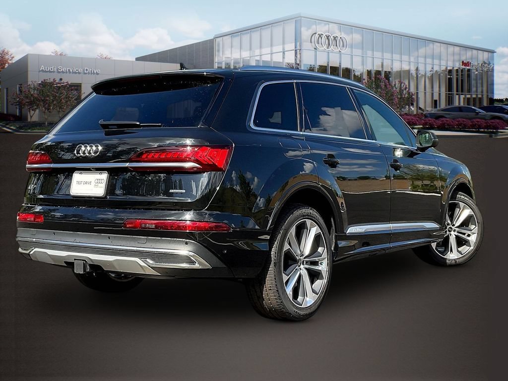 Used 2023 Audi Q7 3.0T Premium Plus w/ Premium Plus Package AWD/4WD image 7