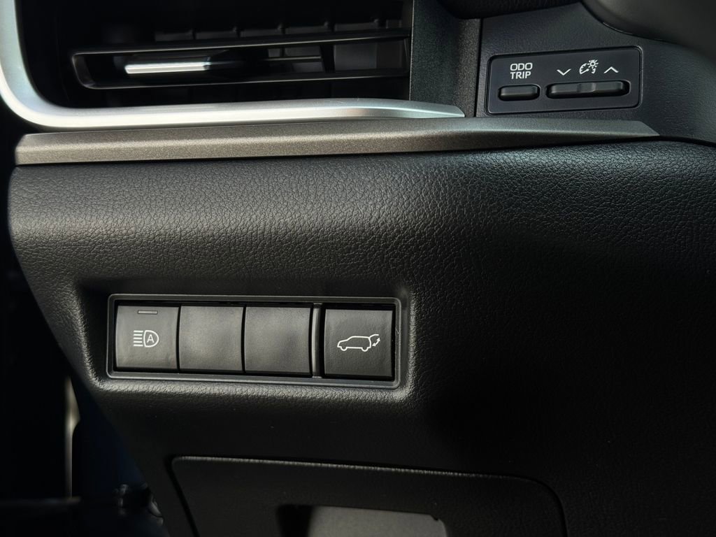 Certified 2024 Toyota Grand Highlander XLE image 31