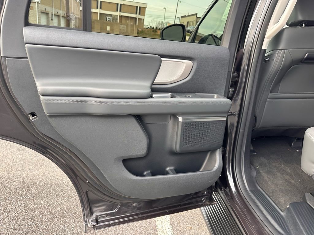 New 2026 Ford Expedition Active image 22