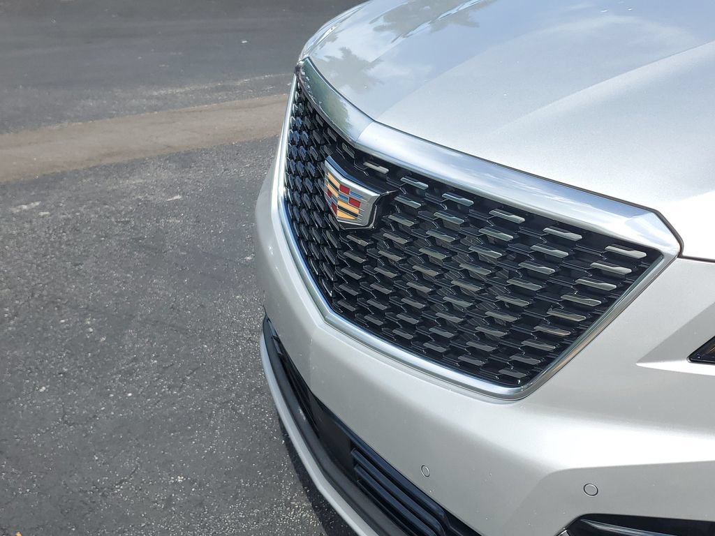 Used 2020 Cadillac XT5 Premium Luxury FWD image 9