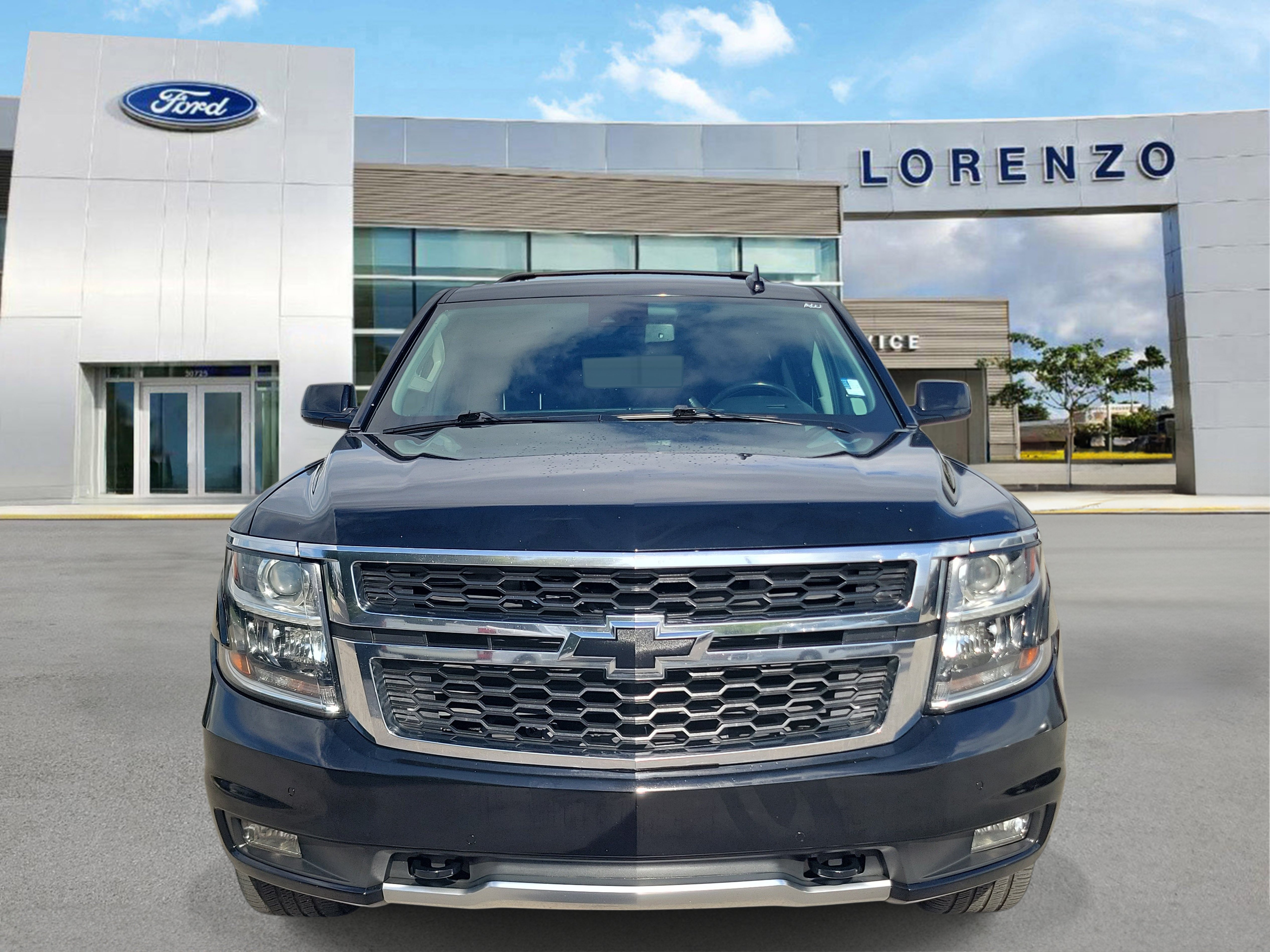 Used 2020 Chevrolet Suburban LT AWD/4WD image 2