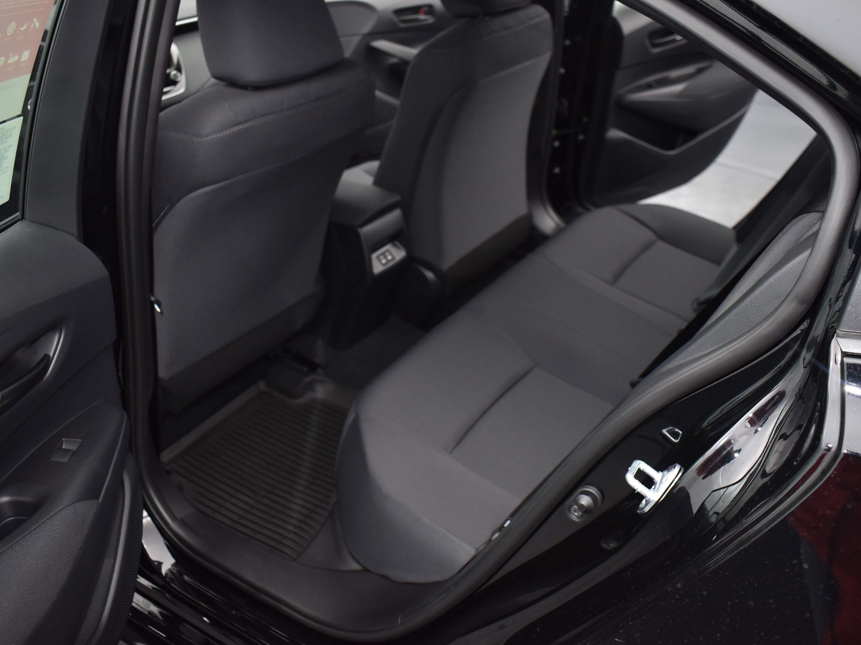 Used 2025 Toyota Corolla LE image 13