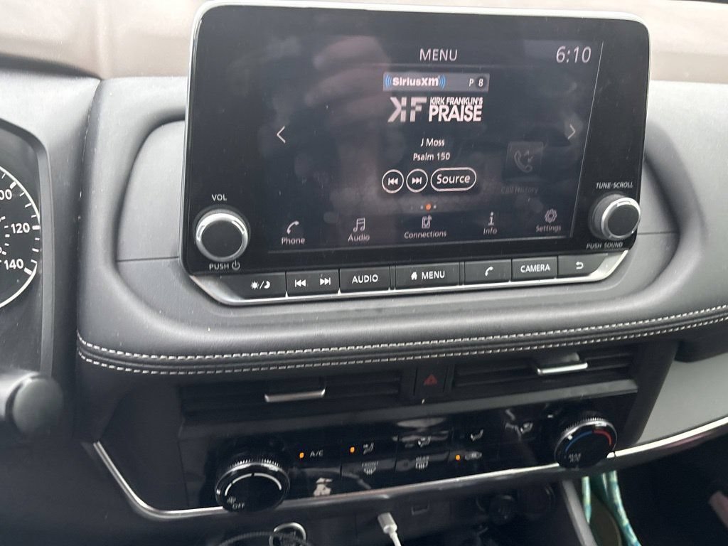 Used 2023 Nissan Rogue S FWD image 11