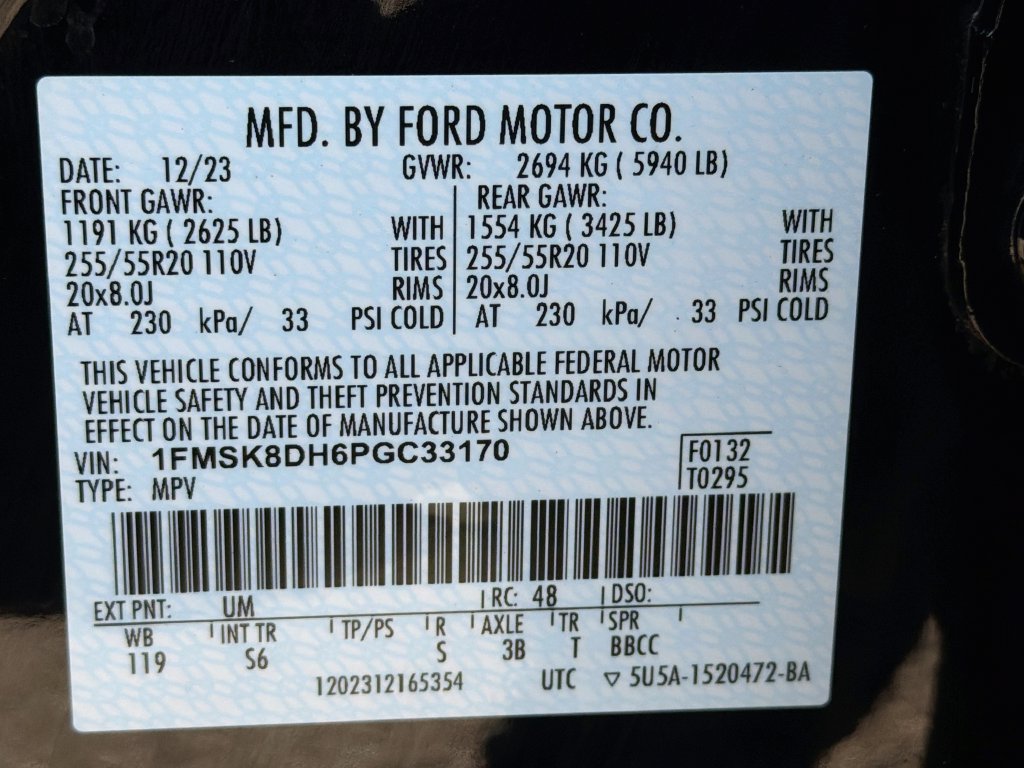 Used 2023 Ford Explorer XLT w/ Equipment Group 202A AWD/4WD image 34