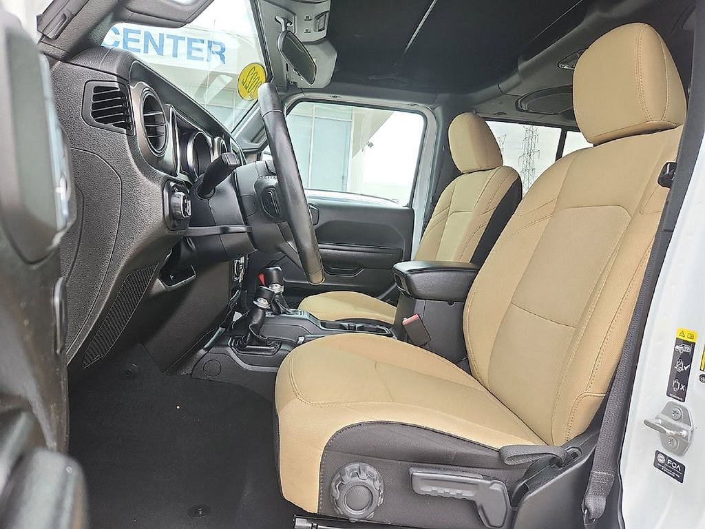 Used 2022 Jeep Gladiator Sport AWD/4WD image 8