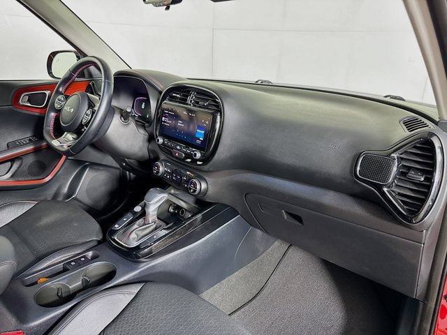 Certified 2023 Kia Soul GT-Line w/ GT-Line Technology Package FWD image 30