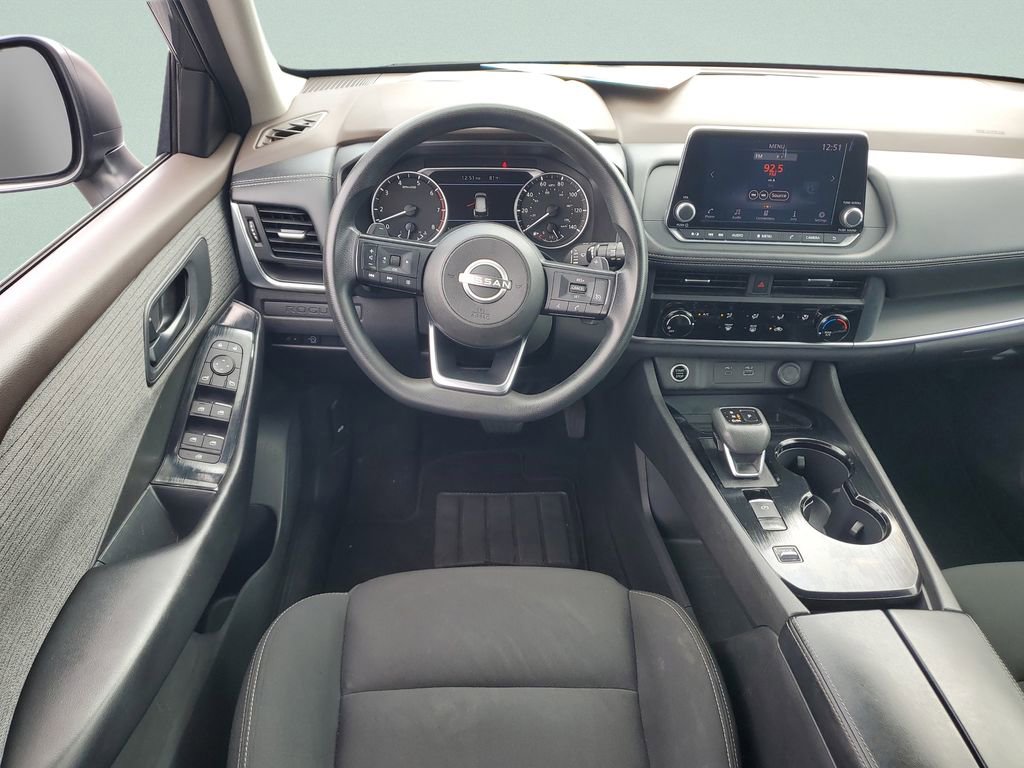 Used 2023 Nissan Rogue S image 15