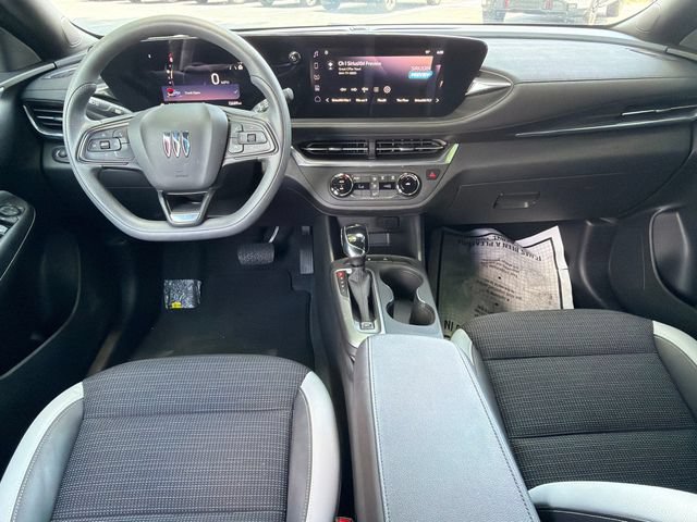 Used 2024 Buick Envista Preferred FWD image 22