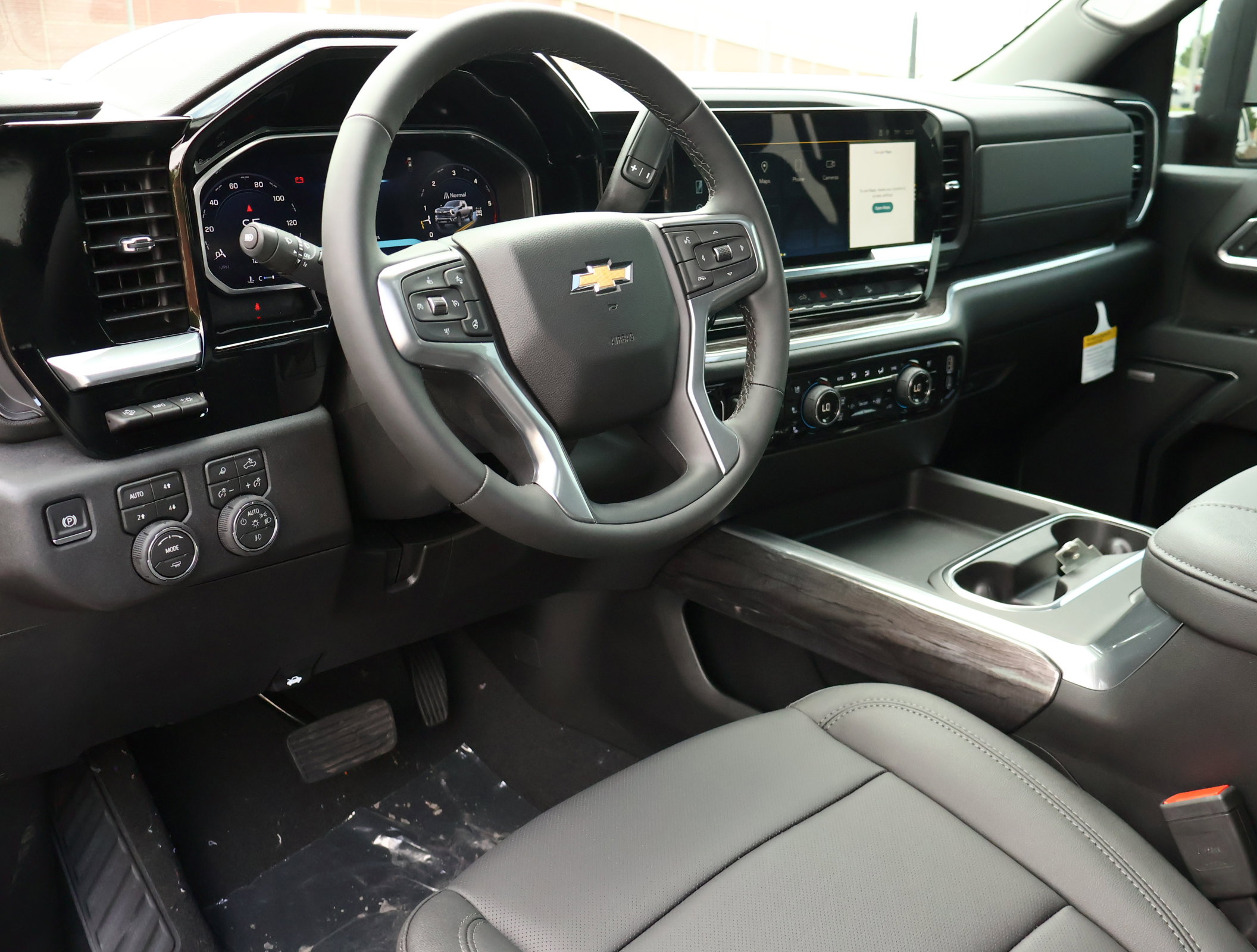 New 2026 Chevrolet Silverado 2500 LTZ w/ LTZ Convenience Package AWD/4WD image 2
