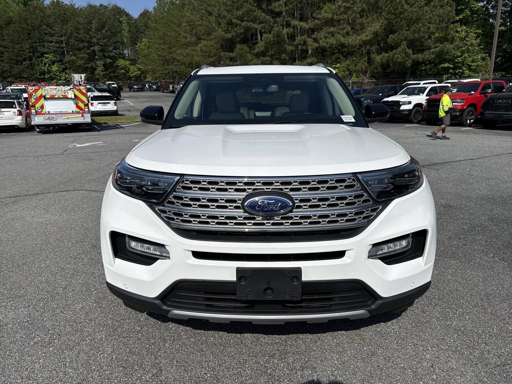 Used 2022 Ford Explorer Limited w/ Limited Technology Package AWD/4WD image 2