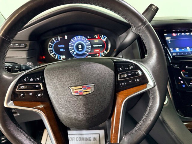 Used 2018 Cadillac Escalade Premium Luxury AWD/4WD image 25