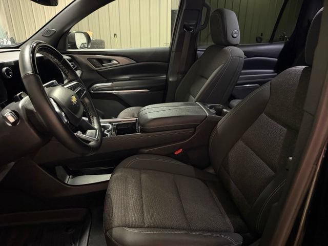 Used 2024 Chevrolet Traverse LT w/ Enhanced Driving Package FWD image 14