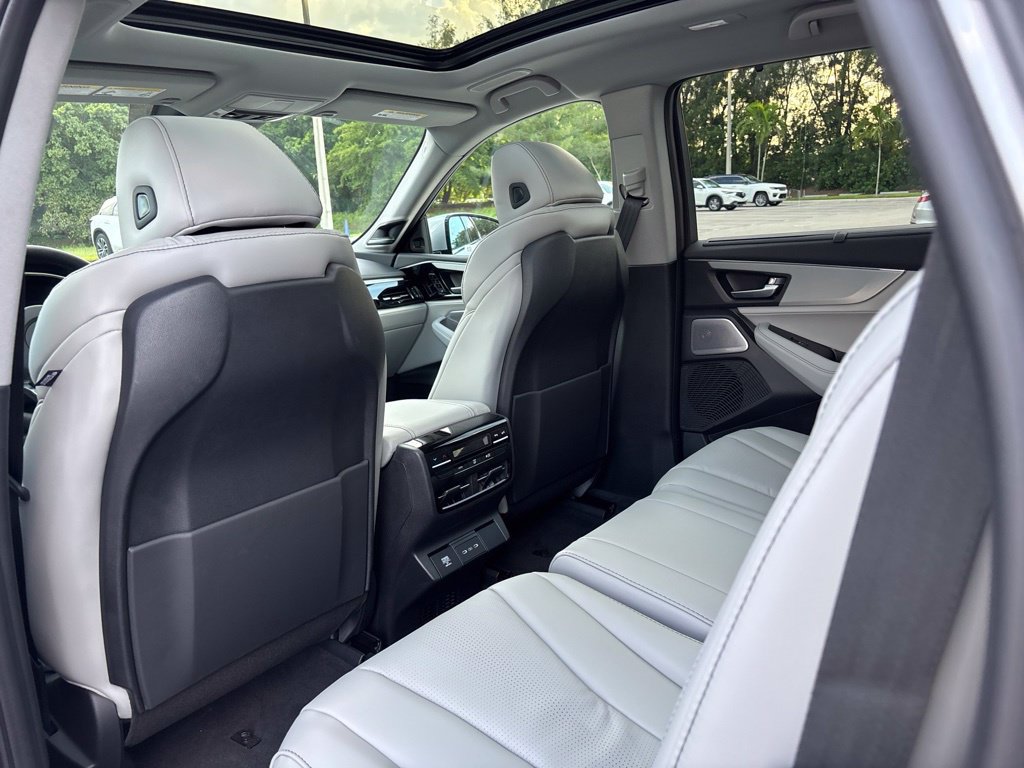 New 2026 Acura MDX w/ Technology Package FWD image 20