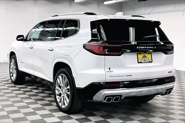 Used 2025 GMC Acadia Denali w/ Super Cruise Package image 3