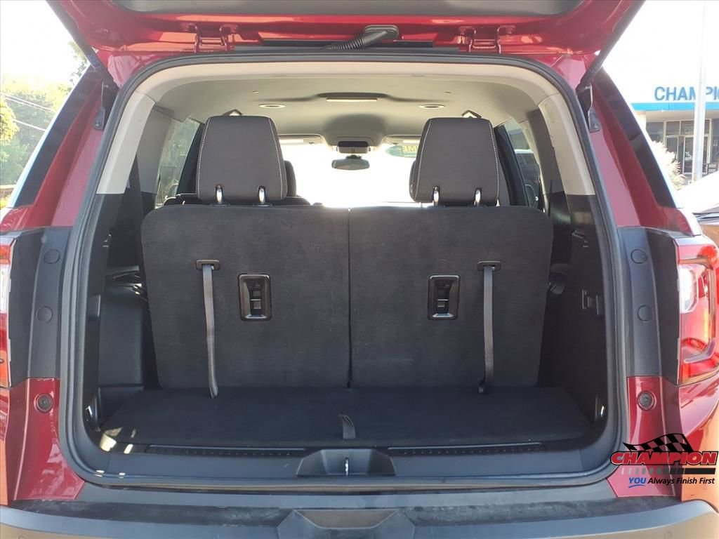 Used 2023 GMC Acadia SLE image 13