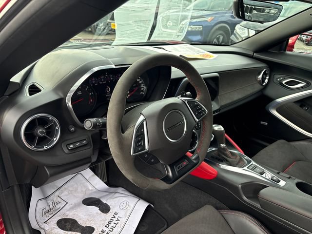 Used 2020 Chevrolet Camaro ZL1 RWD image 11