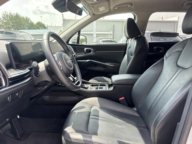 Used 2025 Kia Sorento S FWD image 13