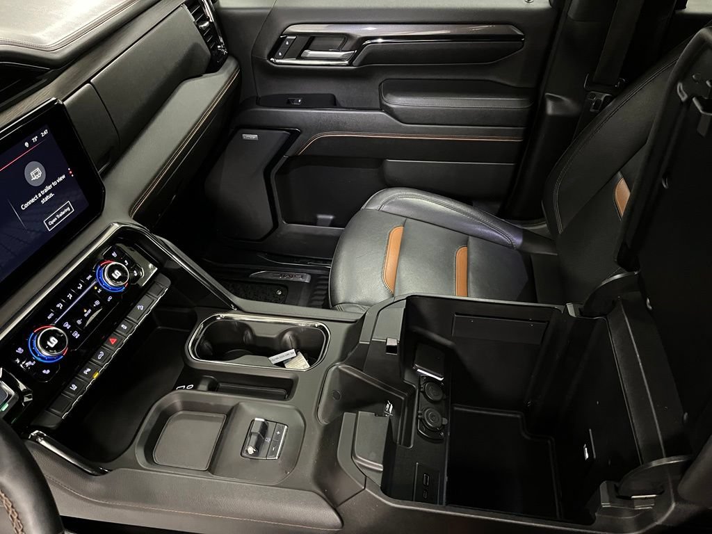 Used 2024 GMC Sierra 2500 AT4 w/ AT4 Preferred Package AWD/4WD image 39