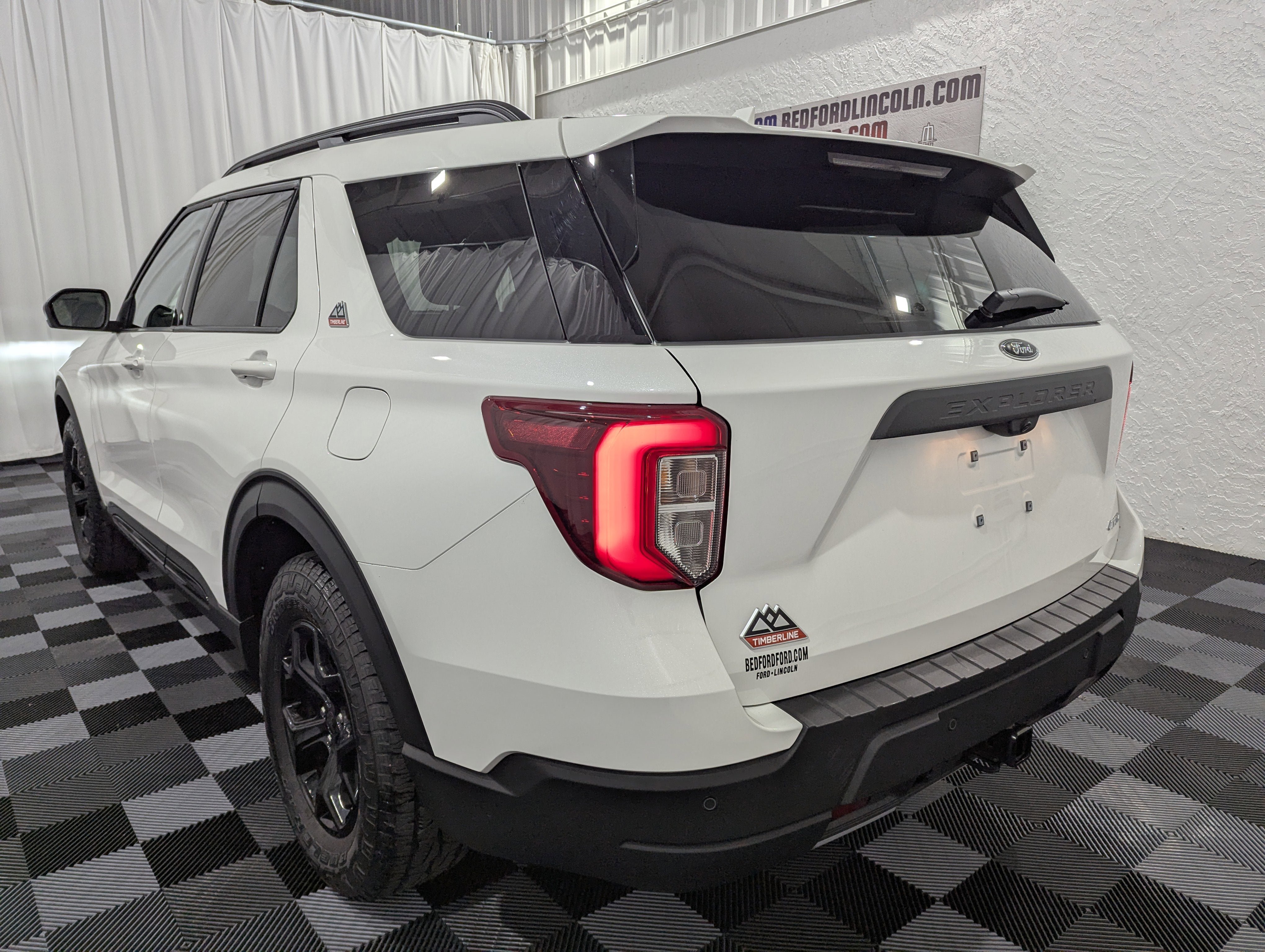 Used 2024 Ford Explorer Timberline w/ Timberline Technology Package AWD/4WD image 9