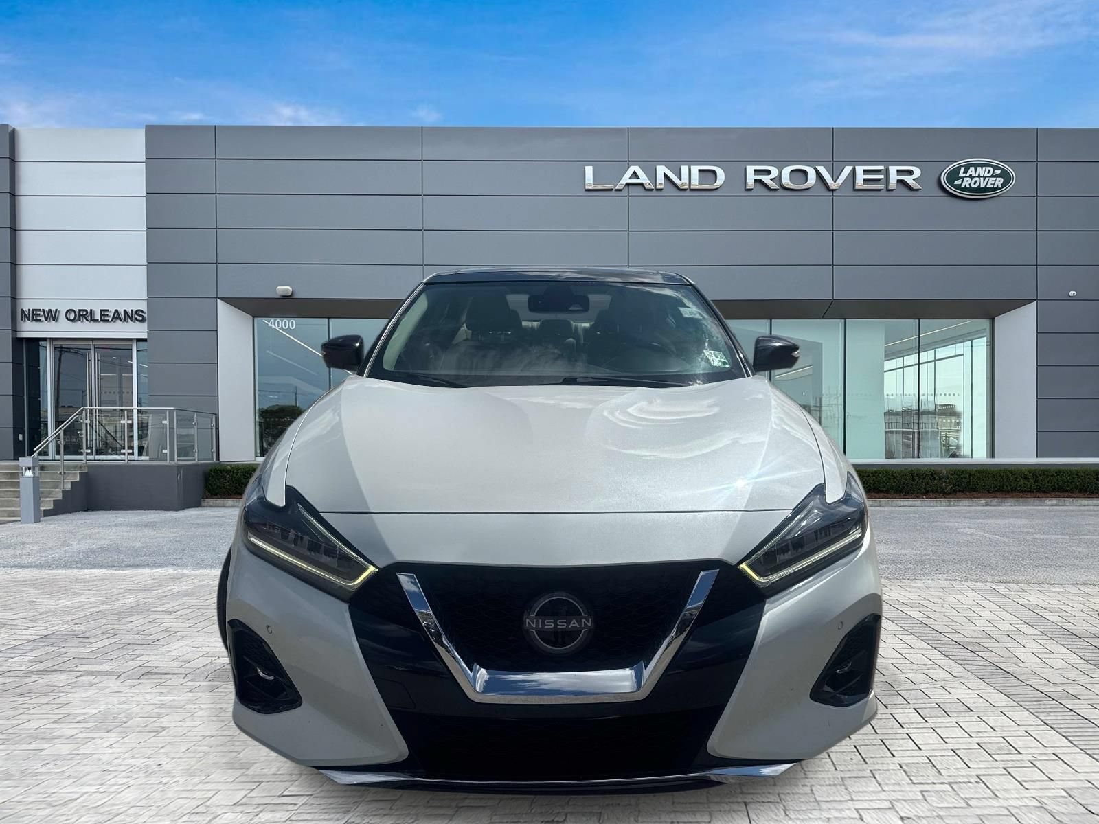 Used 2023 Nissan Maxima Platinum w/ Sport Mat Group FWD image 4