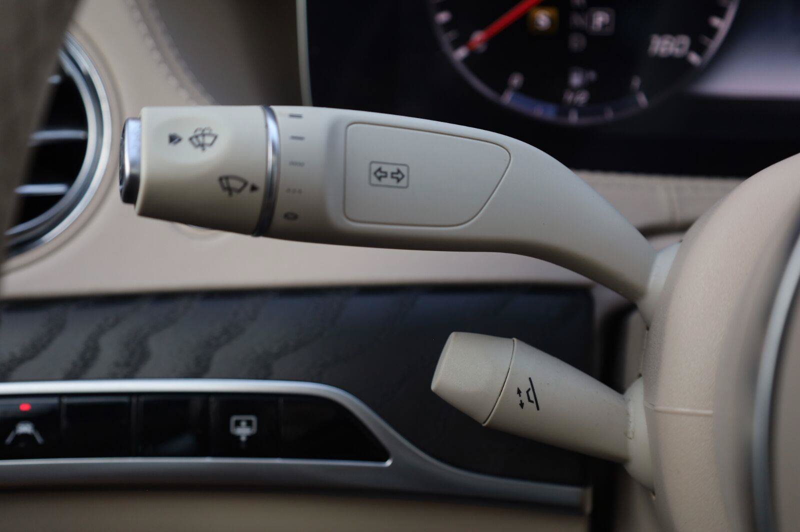 Used 2018 Mercedes-Benz S 560 Sedan image 39