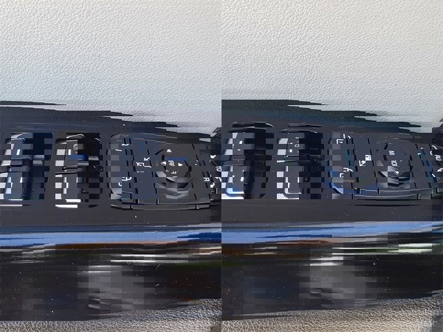 Used 2018 Kia Sportage EX w/ EX Sport Appearance Package image 8