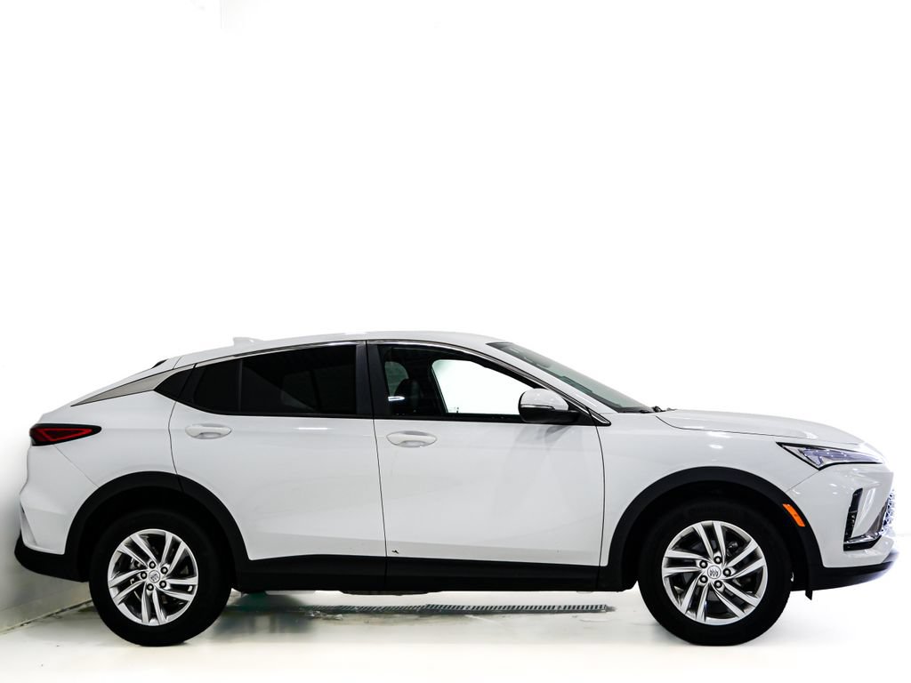 Used 2025 Buick Envista Preferred FWD image 4