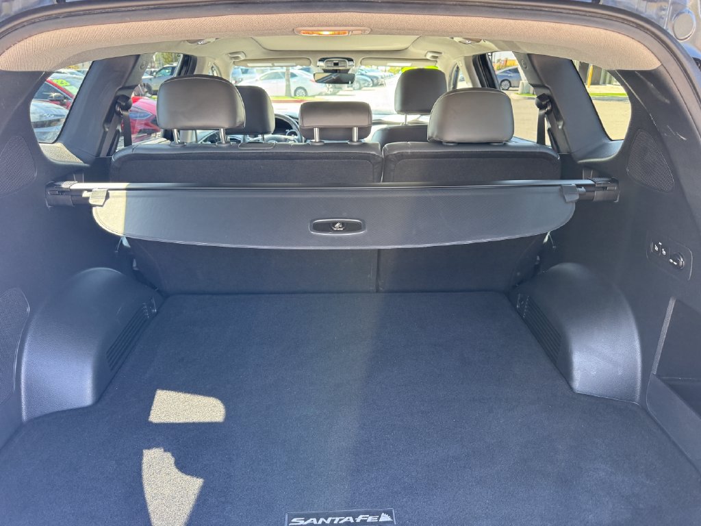 Certified 2023 Hyundai Santa Fe Limited w/ Cargo Package FWD image 16