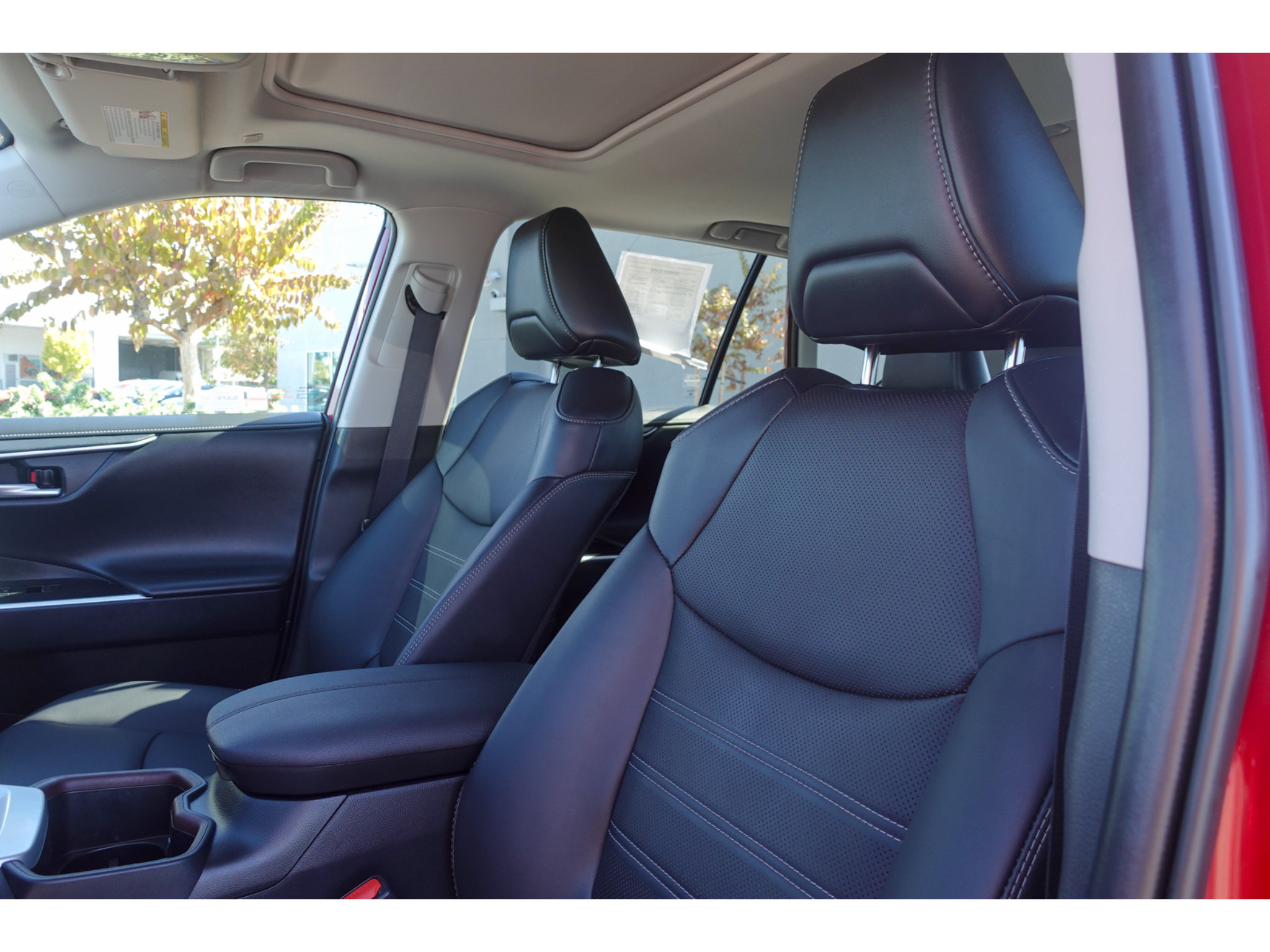 Certified 2024 Toyota RAV4 Limited w/ Advanced Technology Package AWD/4WD image 10