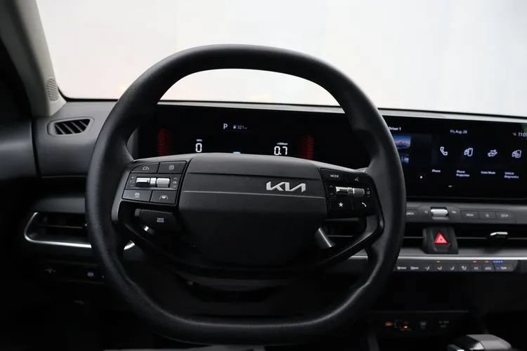 Used 2025 Kia K4 FWD image 19