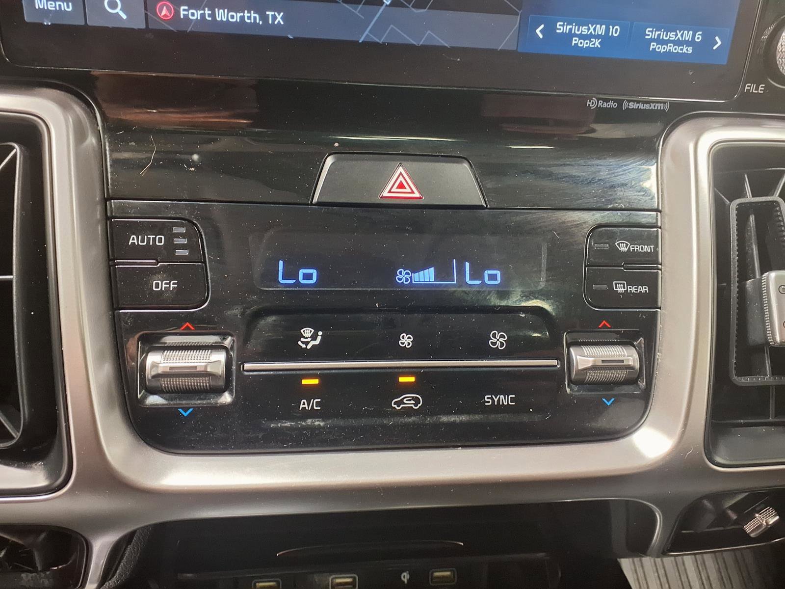 Used 2023 Kia Sorento X-Line EX image 16