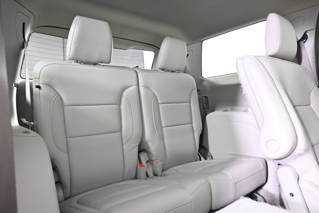 Used 2019 GMC Acadia SLT AWD/4WD image 17