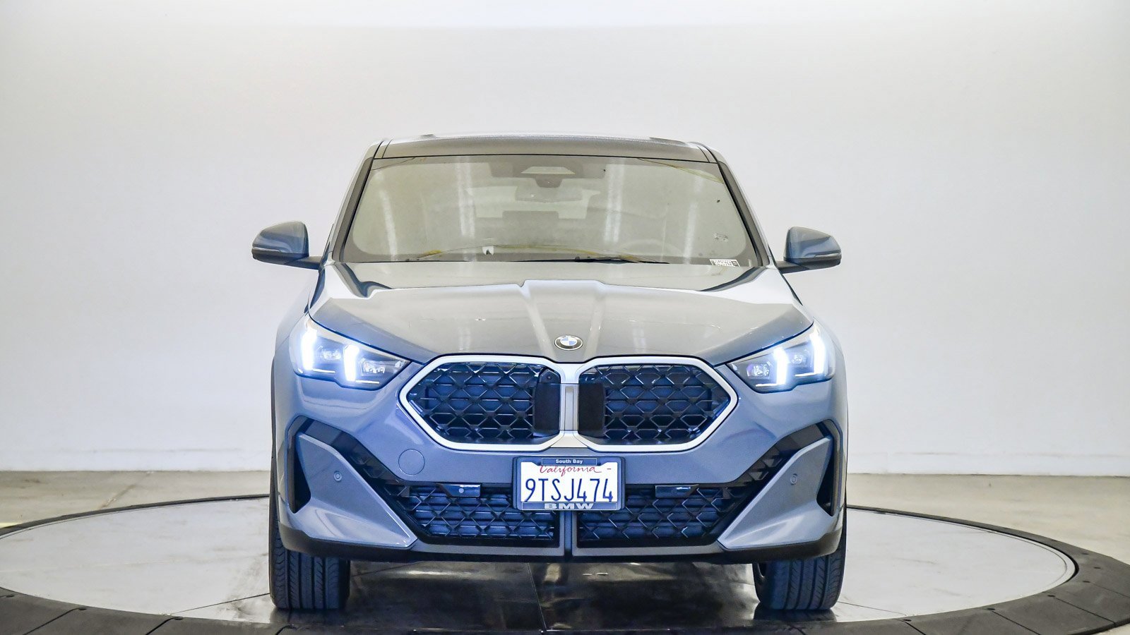 Used 2025 BMW X2 xDrive28i w/ Premium Package image 7