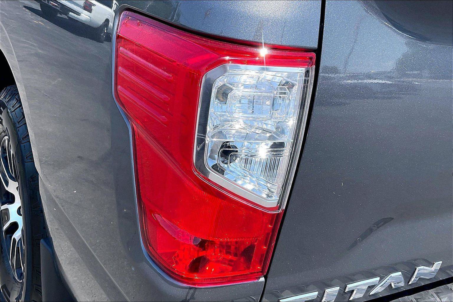 Certified 2024 Nissan Titan SV w/ SV Convenience Package RWD image 32