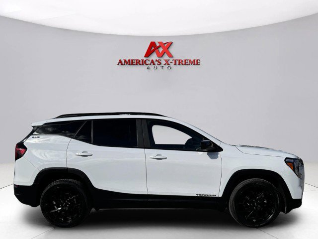 Used 2023 GMC Terrain SLE w/ Driver Convenience Package image 6