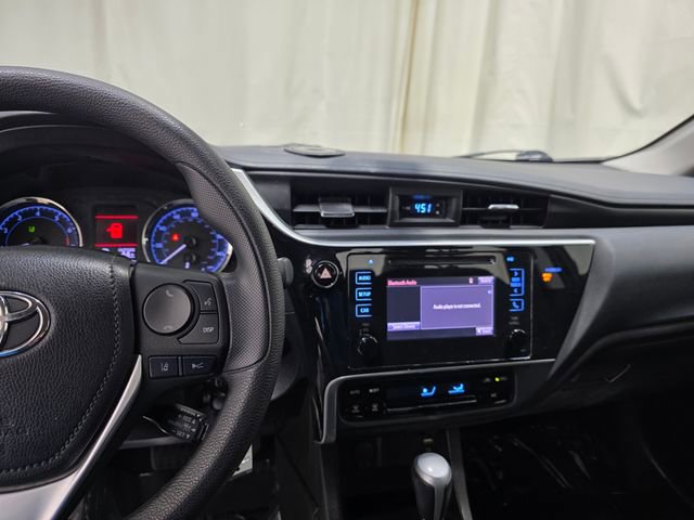 Used 2019 Toyota Corolla LE image 17