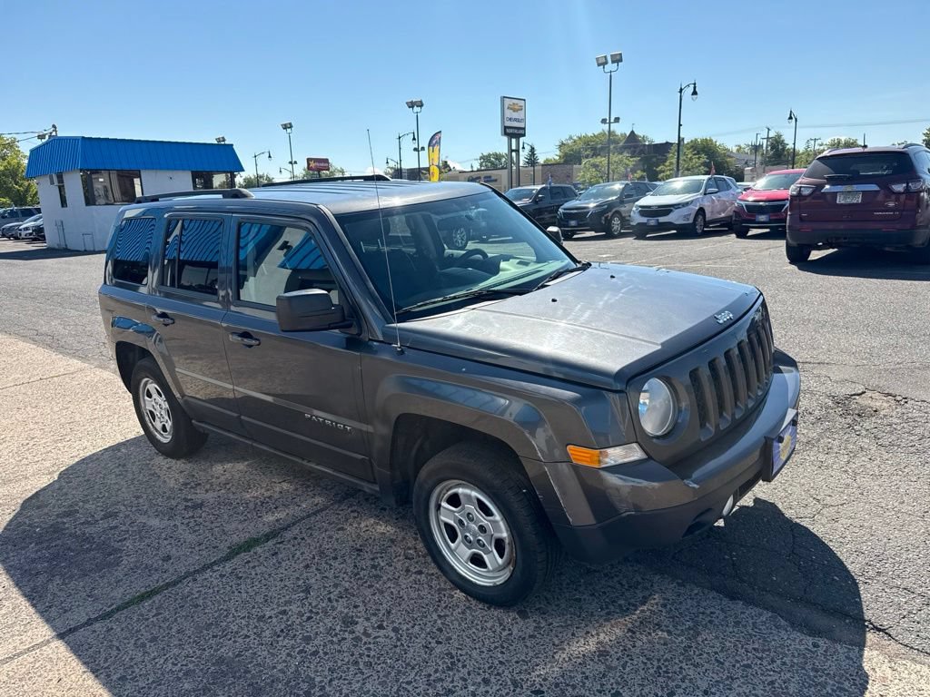 Used 2014 Jeep Patriot Sport w/ Power Value Group AWD/4WD image 5