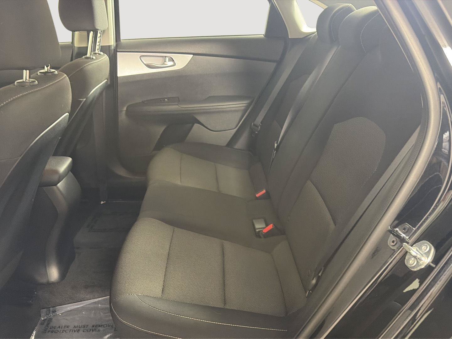 Used 2024 Kia Forte LXS w/ LXS Technology Package FWD image 17