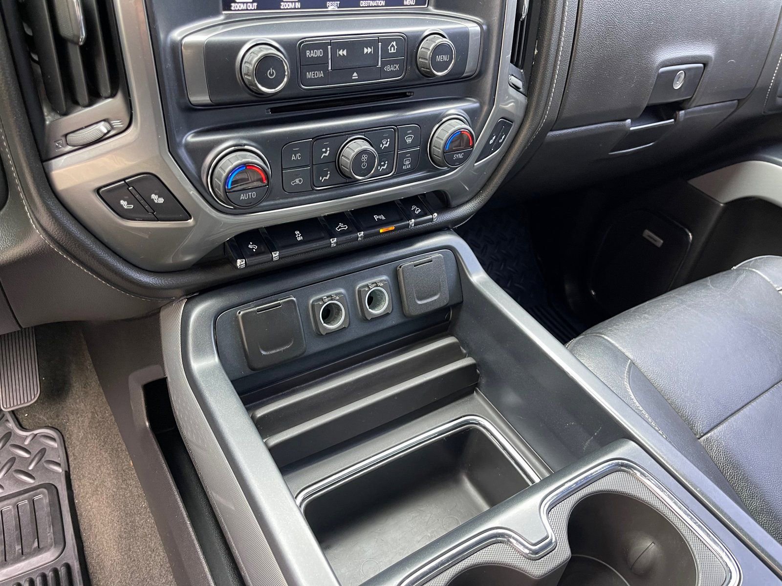 Used 2018 Chevrolet Silverado 1500 LTZ Z71 w/ LTZ Plus Package AWD/4WD image 25