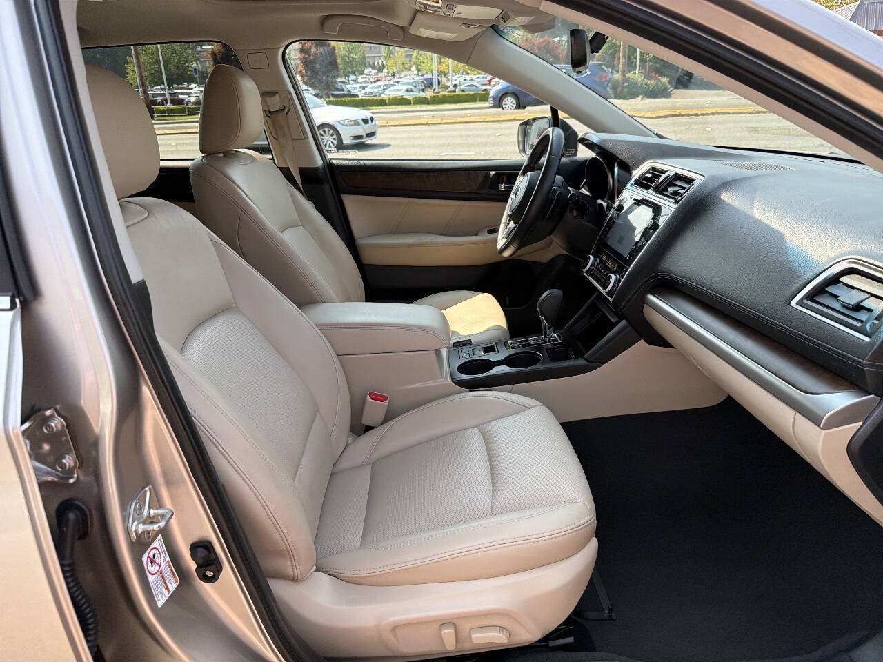 Used 2018 Subaru Outback 2.5i Limited AWD/4WD image 16